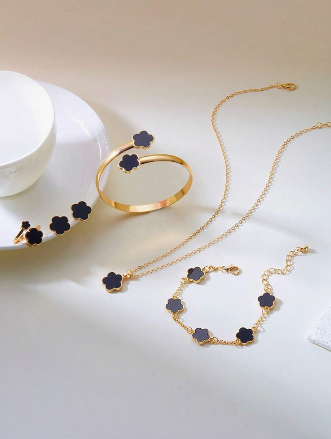 סט תכשיטים של 6 יחידות בסגנון תלתן