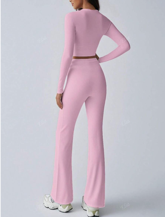 חליפת ספורט צמודה