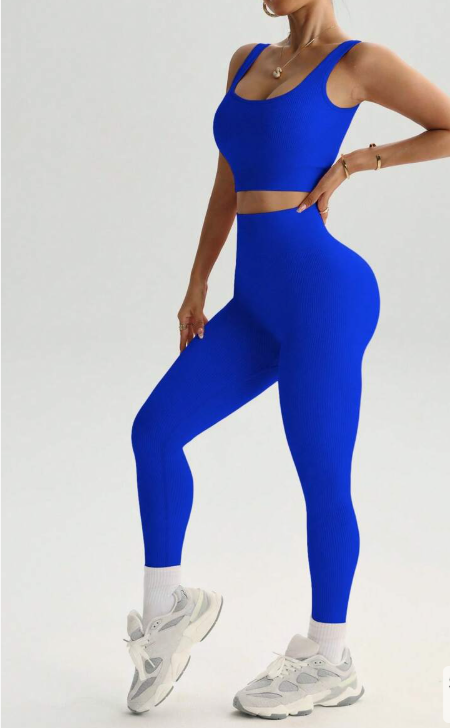 סטים לנשים לאימון