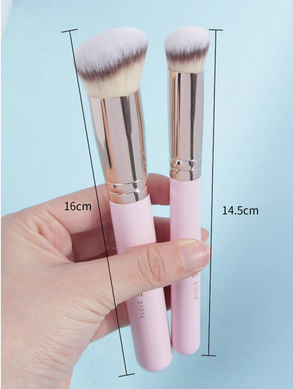 סט מברשות איפור מקצועי של היילייטר