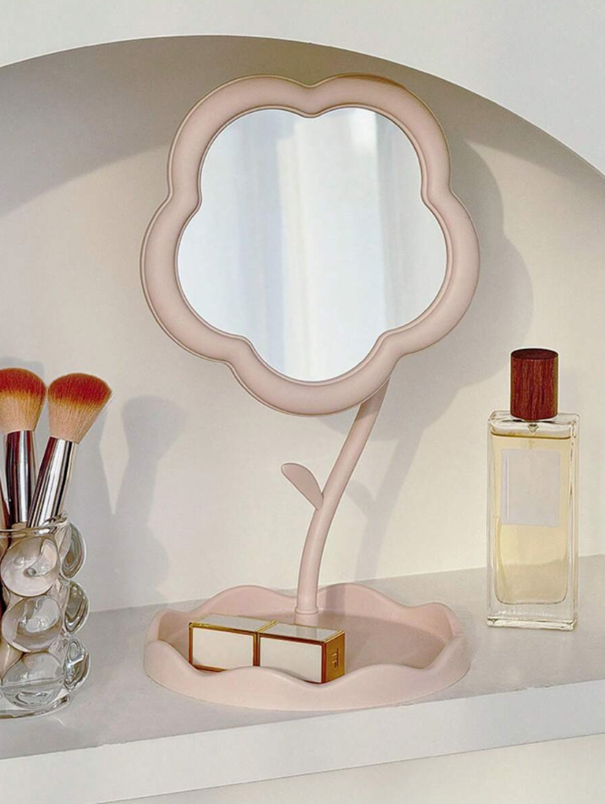 מראת איפור עם דוגמת פרחים