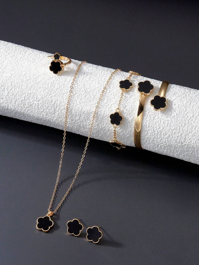 סט תכשיטים של 6 יחידות בסגנון תלתן