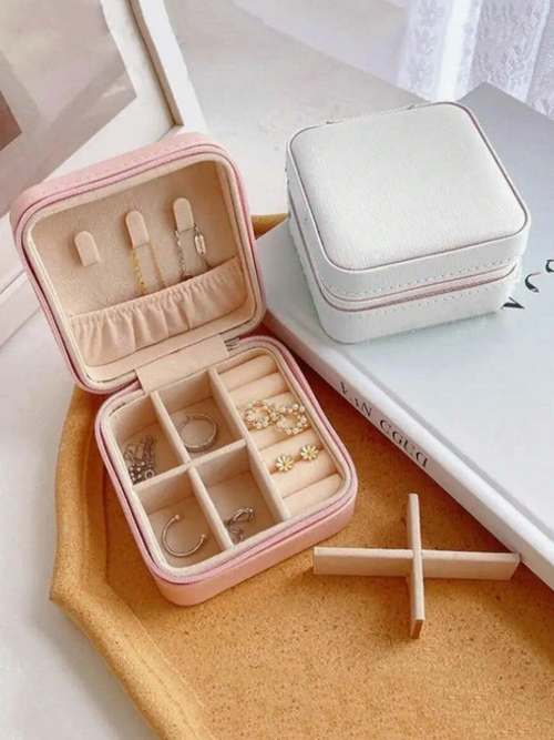 קופסת ארגון תכשיטים ניידת אחת לטבעות, עגילים ושרשראות