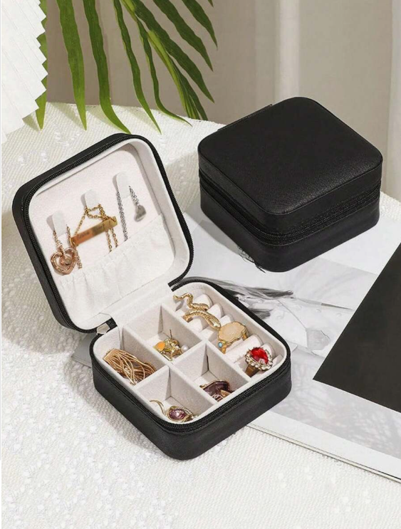 קופסת ארגון תכשיטים ניידת אחת לטבעות, עגילים ושרשראות