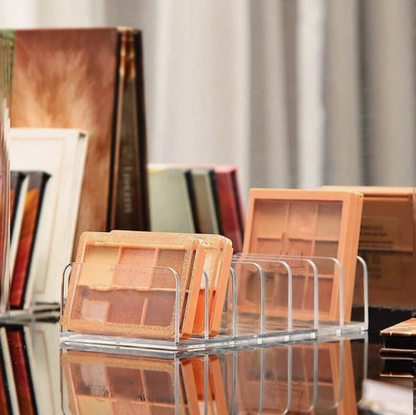 ארגונית איפור עם מגירות לפלטות צלליות