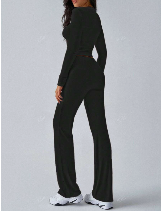 חליפת ספורט צמודה