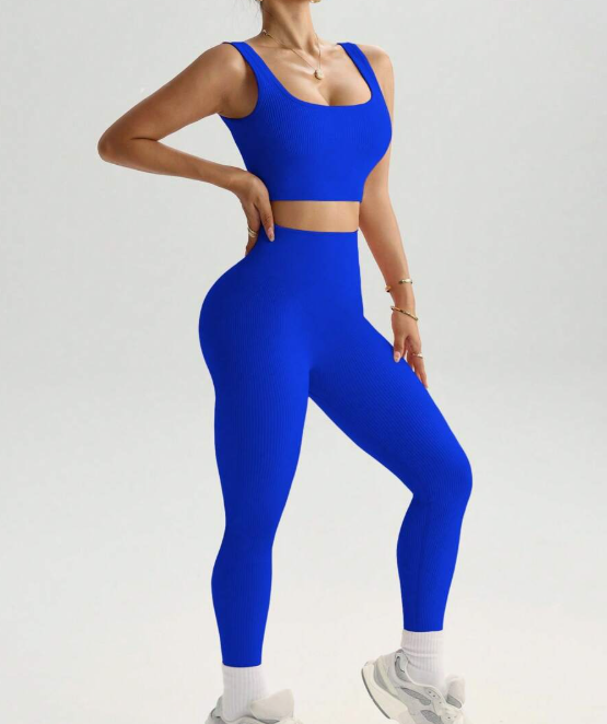 סטים לנשים לאימון