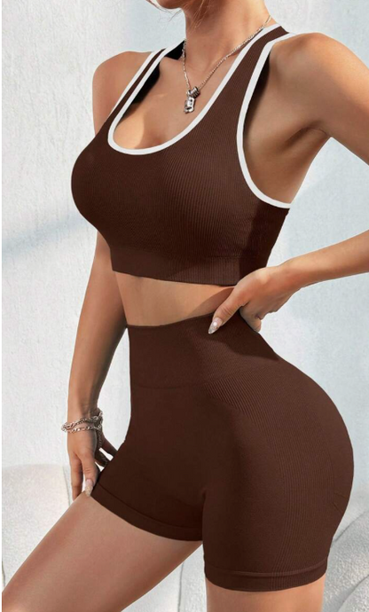 סט פשוט בצבע אחיד