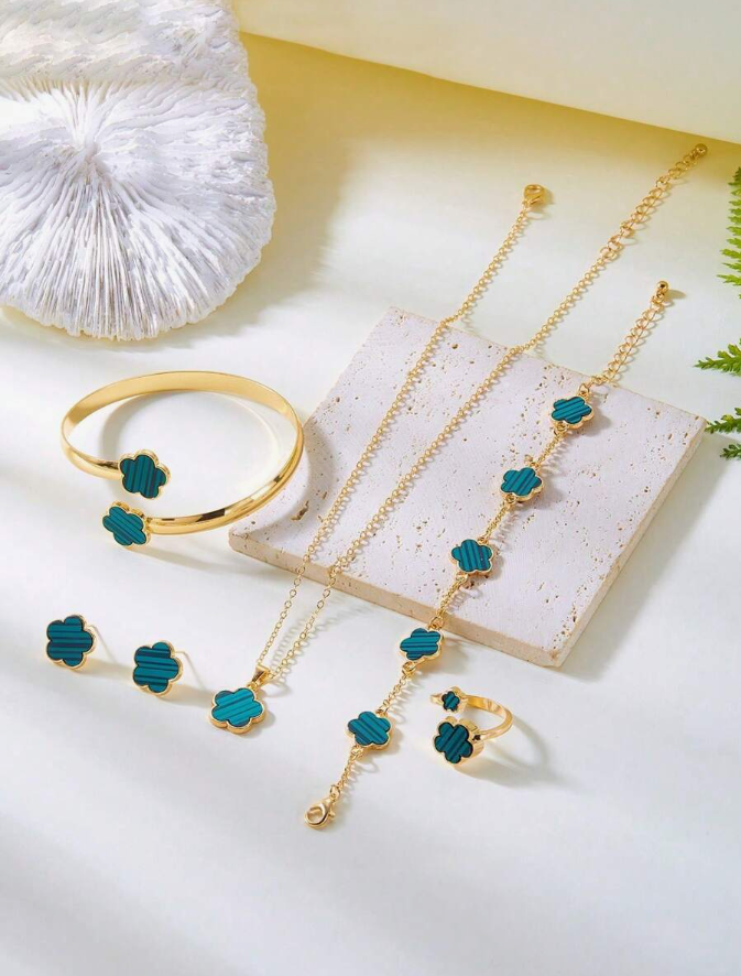 סט תכשיטים של 6 יחידות בסגנון תלתן